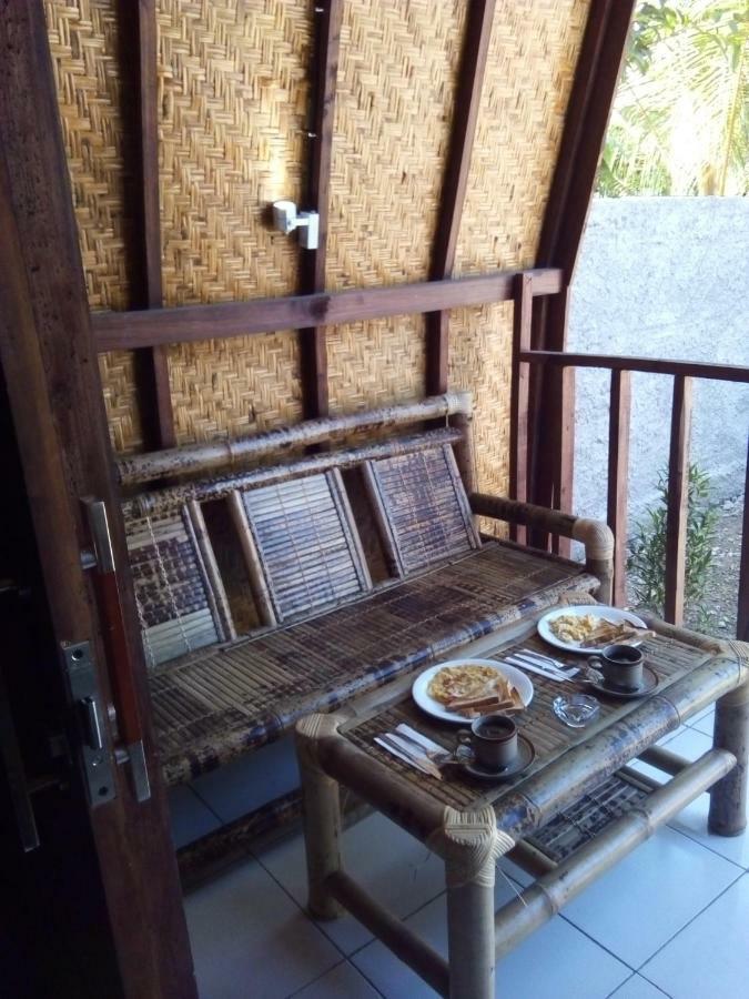 Bale Hostel Kuta  Exteriör bild