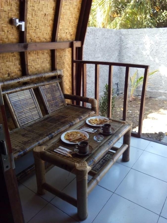 Bale Hostel Kuta  Exteriör bild
