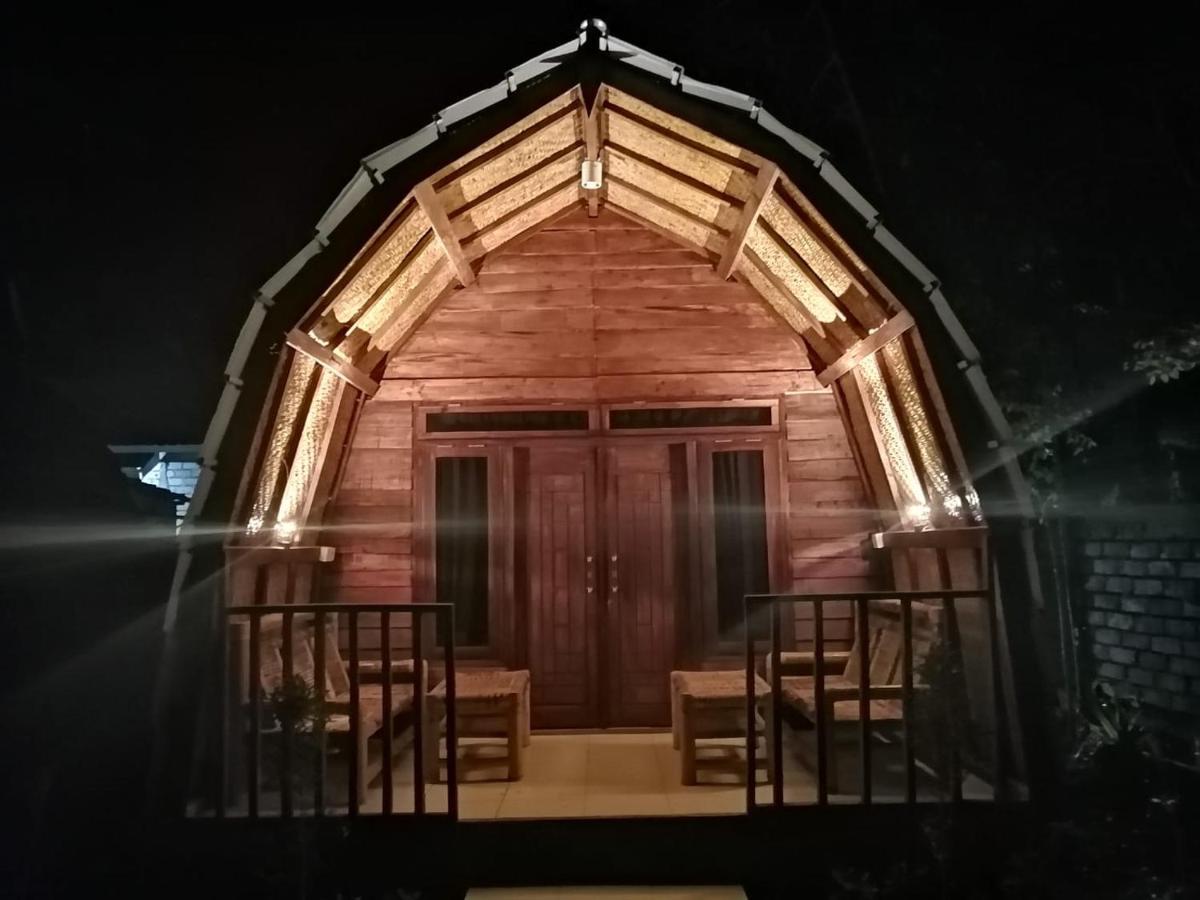 Bale Hostel Kuta  Exteriör bild